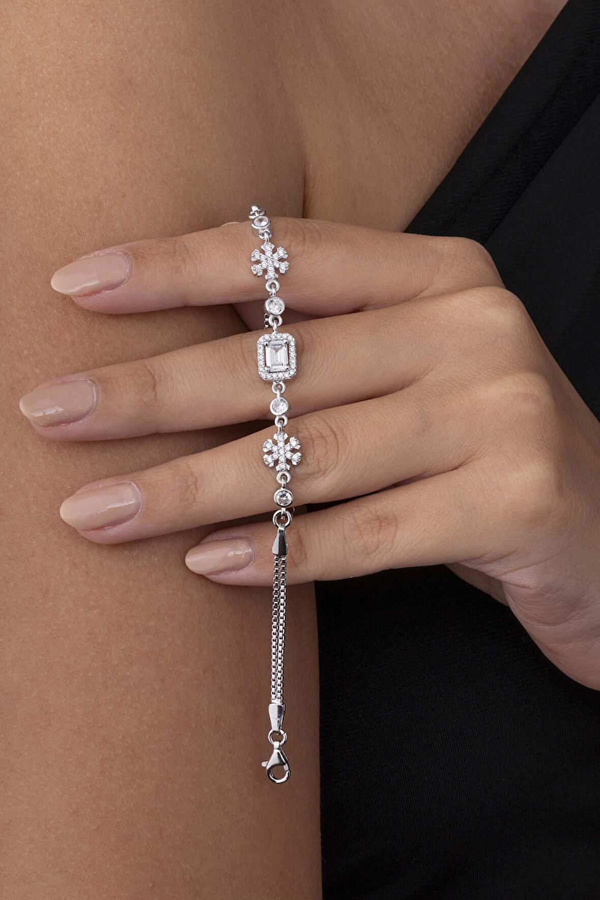 Gümüş Pazarım Kar Tanesi Figürlü Baget Taşlı 925 Ayar Gümüş Kadın Bileklik