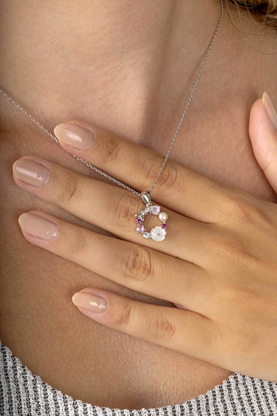 Gümüş Pazarım İnci Taneli Manolya Çiçeği Kadın Gümüş Kolye 