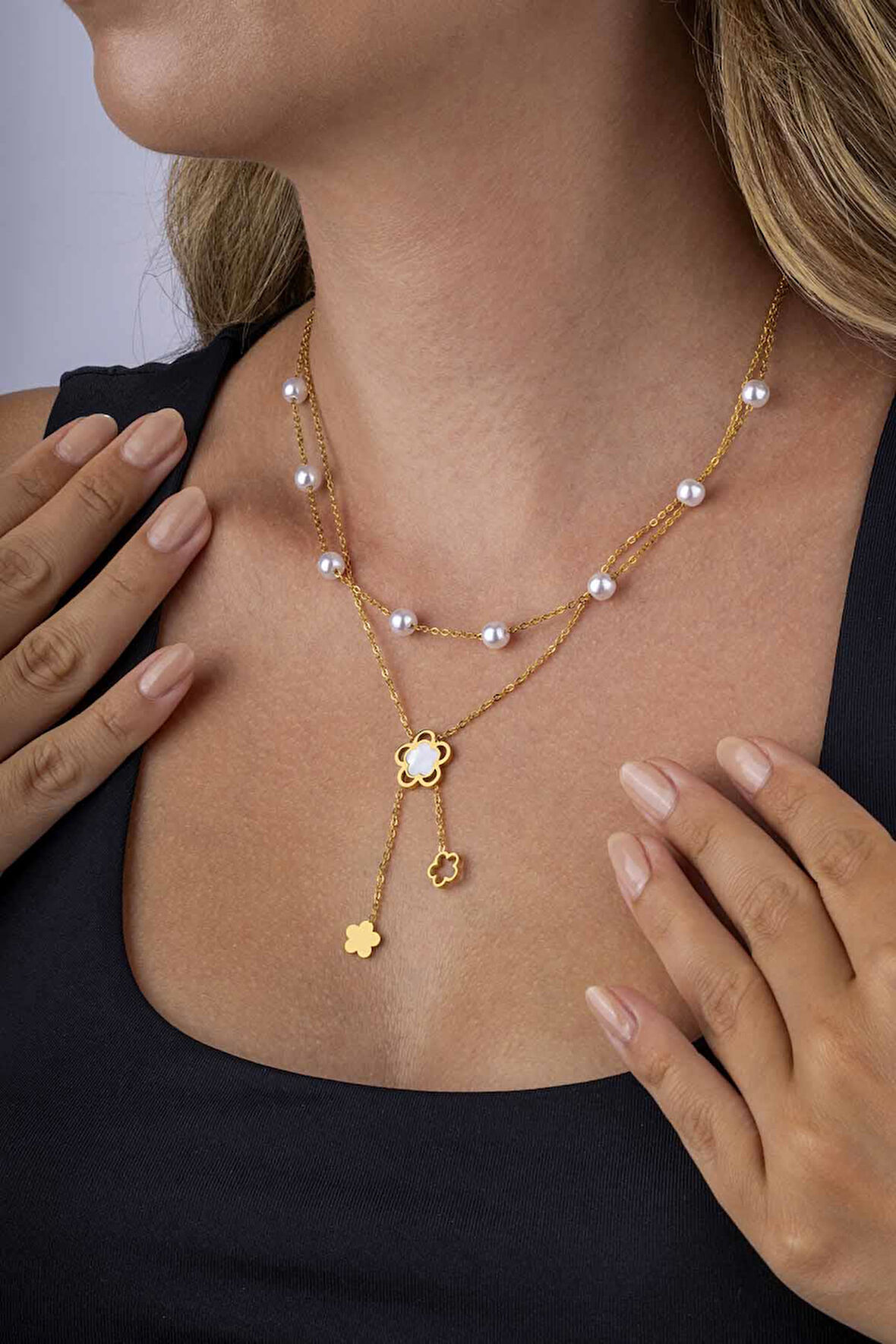 Gümüş Pazarım Altın Kaplama İnci Taneli Yonca Motifli Kadın Çelik Kolye