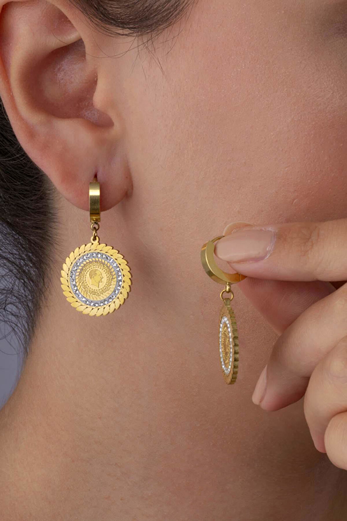 Gümüş Pazarım Çeyrek Altın Model Zirkon Taşlı Altın Kaplama Çelik Kadın Sallantılı Küpe