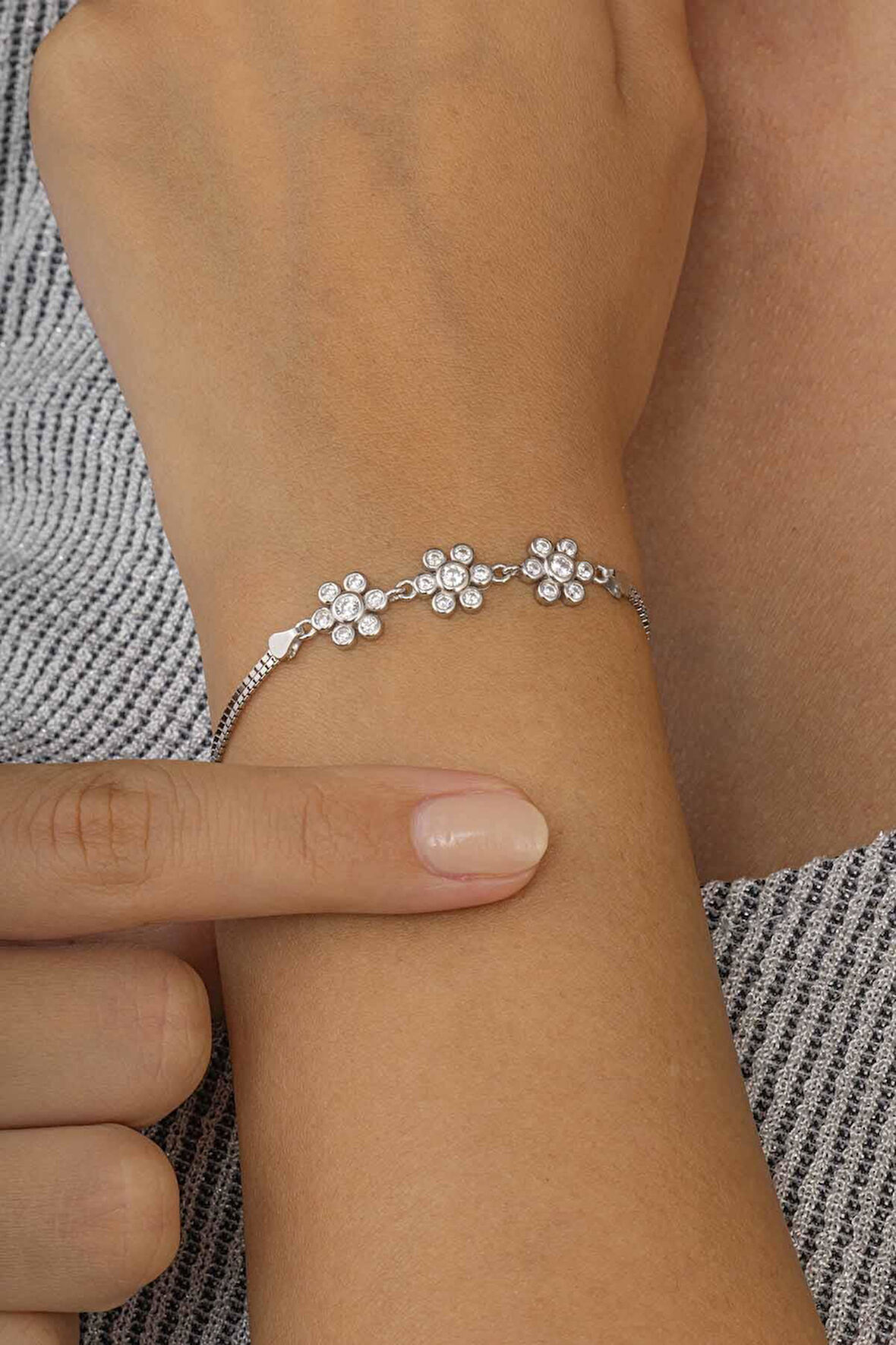 Gümüş Pazarım 5 Yapraklı Yonca Figürlü Gümüş Kadın Bileklik