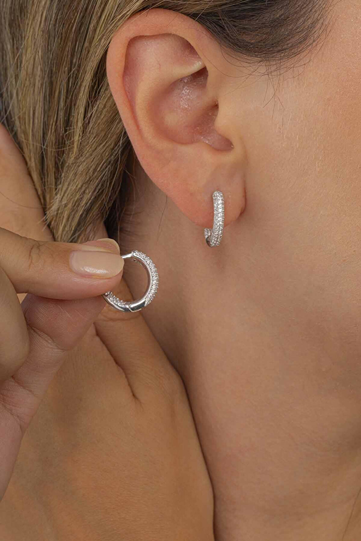 Gümüş Pazarım  3 Sıra Oval Kesim Tamtur Gümüş Kadın Küpe