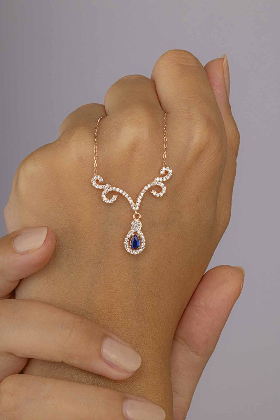 Gümüş Pazarım Safir Renkli Damla Kesim Su Yolu Kadın Gümüş Kolye