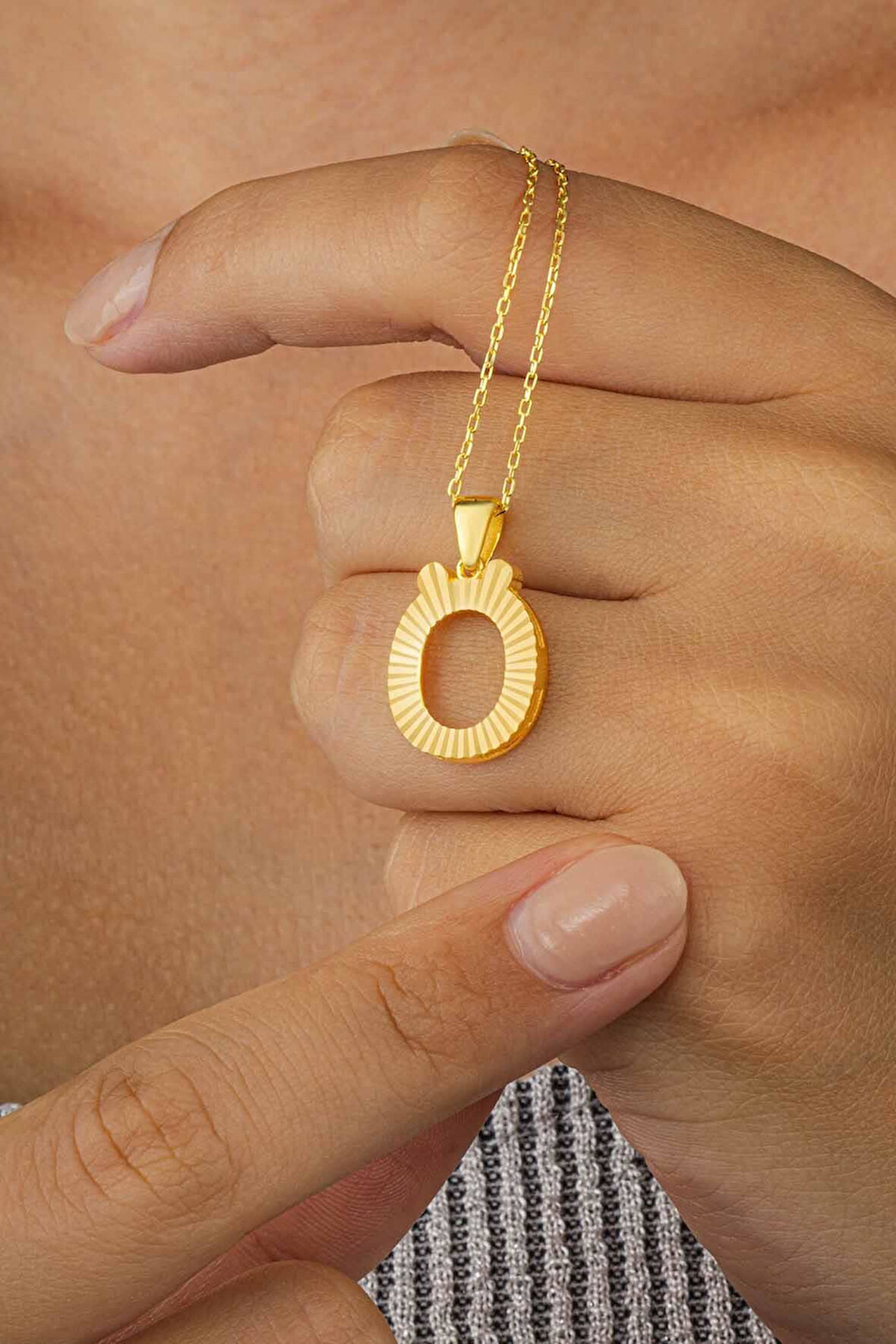 Gümüş Pazarım Altın Kaplama Ö Harfli Kadın 925 Ayar Gümüş Kolye