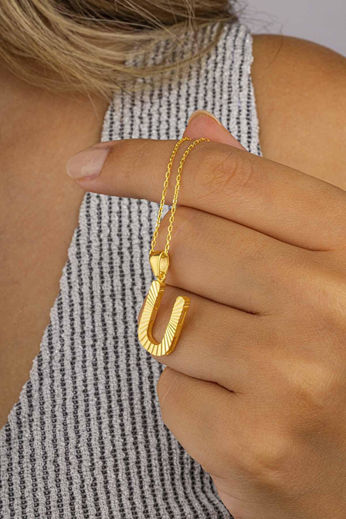 Gümüş Pazarım Altın Kaplama U Harfli Kadın 925 Ayar Gümüş Kolye