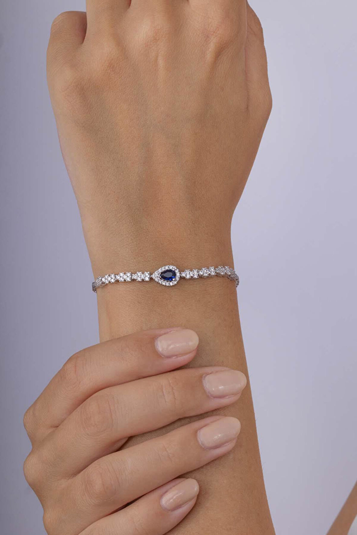 Gümüş Pazarım Safir Taşlı Damla Motifli Rodyum Kaplama Gümüş Bileklik