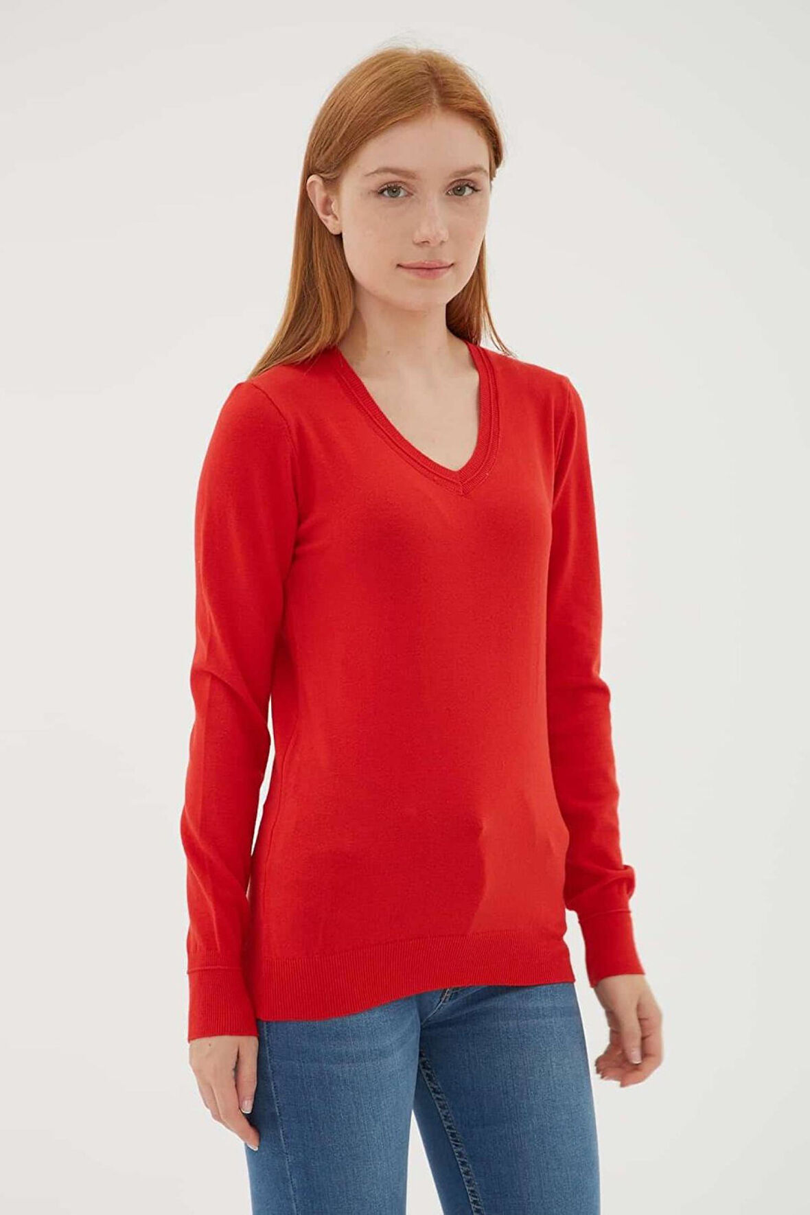 24K0778K1 Kadın V Yaka Kazak