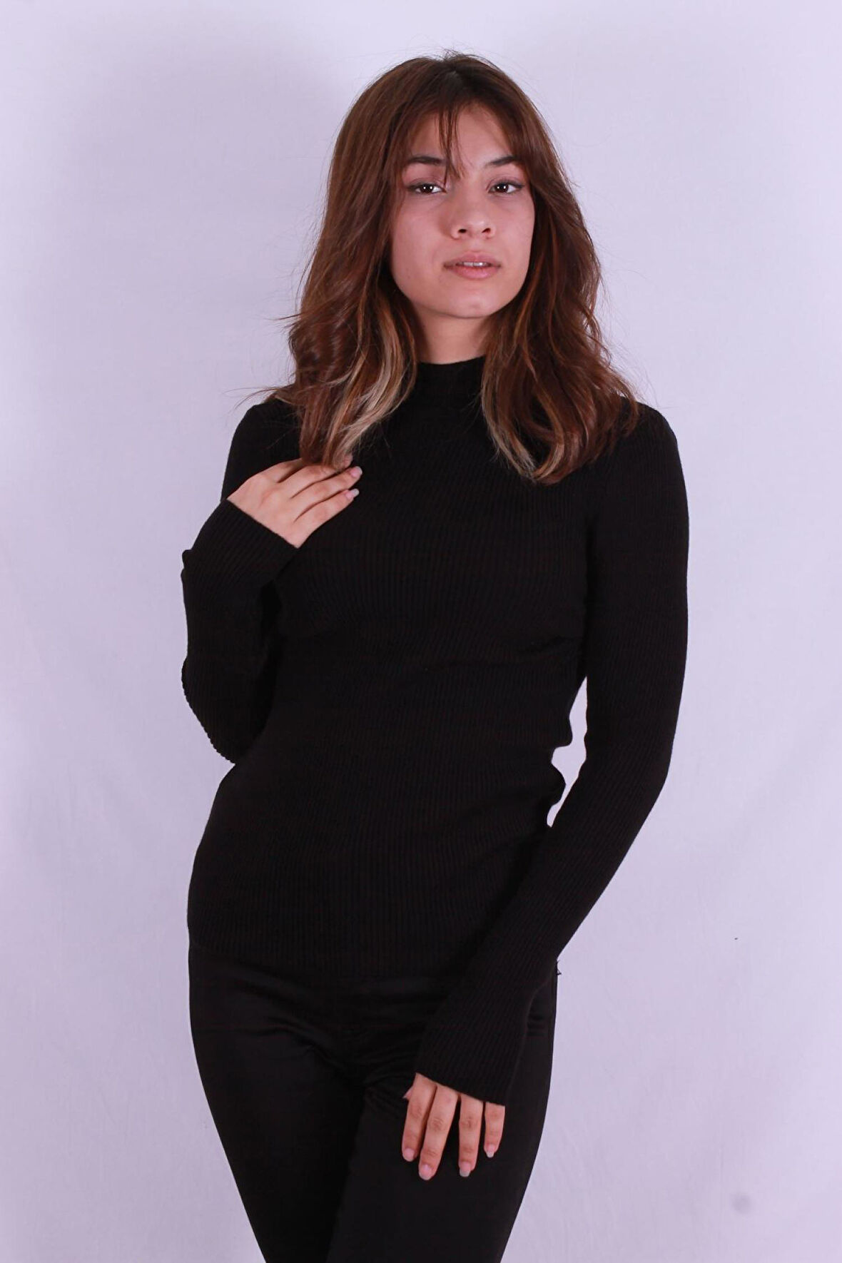 24K0112K1 Kadın Dik Yaka Kazak