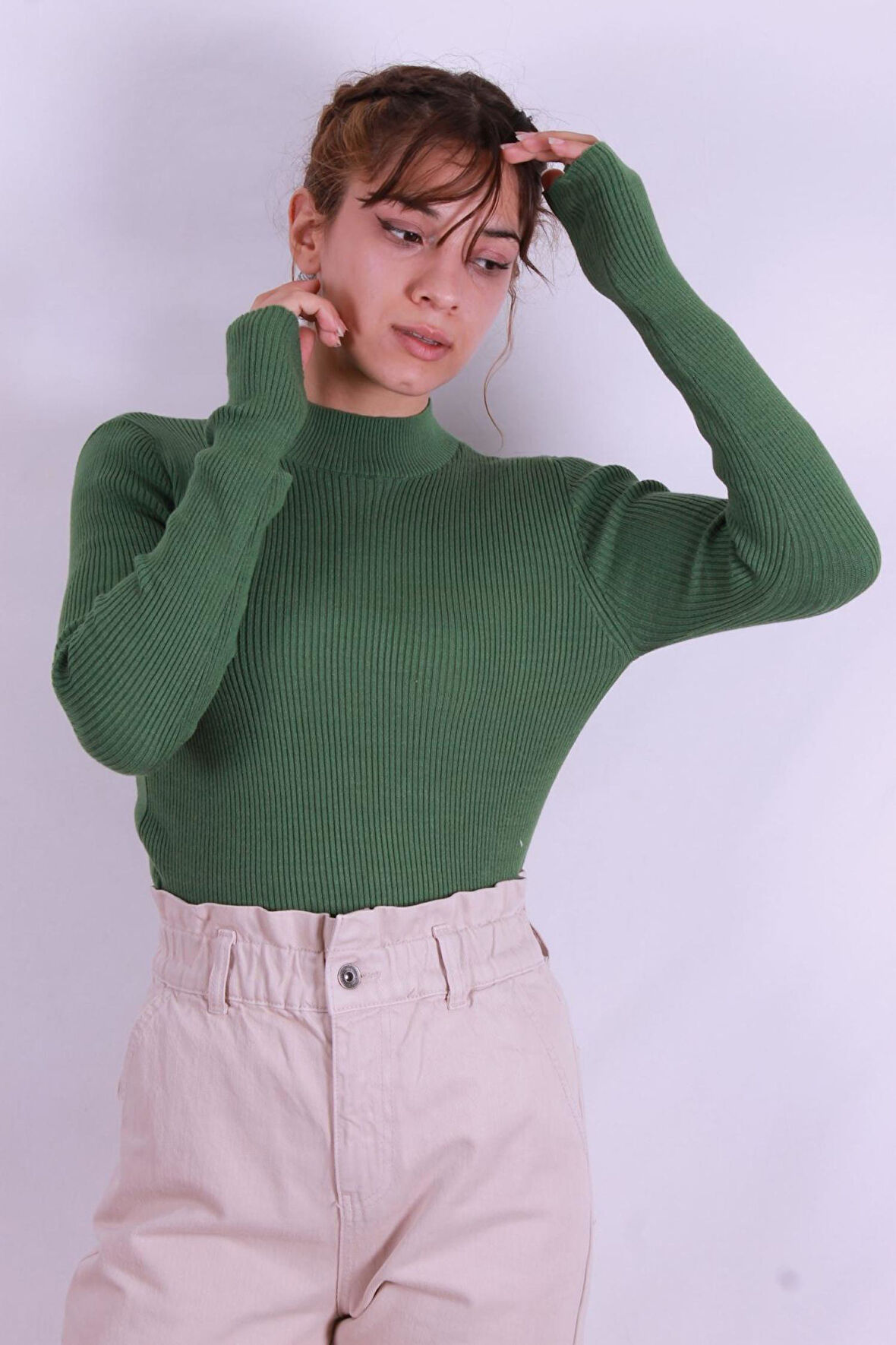 24K0112K1 Kadın Dik Yaka Kazak