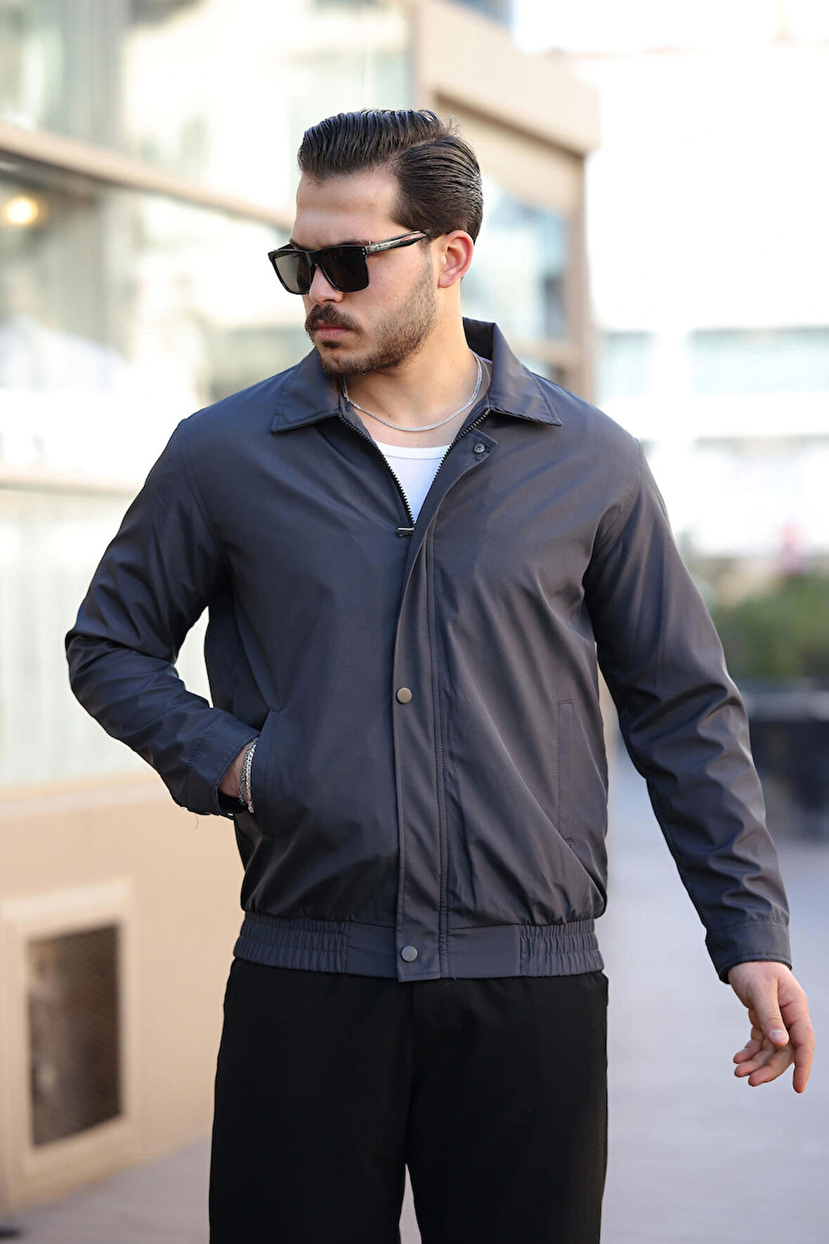 Erkek Gri Su ve Rüzgar Geçirmez Oversize Rahat Kesim Bel Lastikli Astarlı Mevsimlik Mont