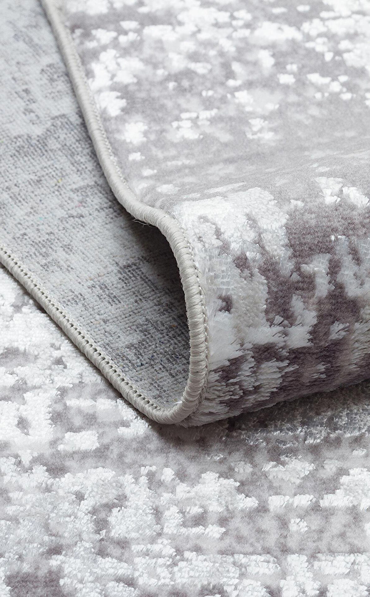 Sateen Koleksiyonu Makinede yıkanabilen, kolay kullanımlı kaymaz taban halı ST112 Gri