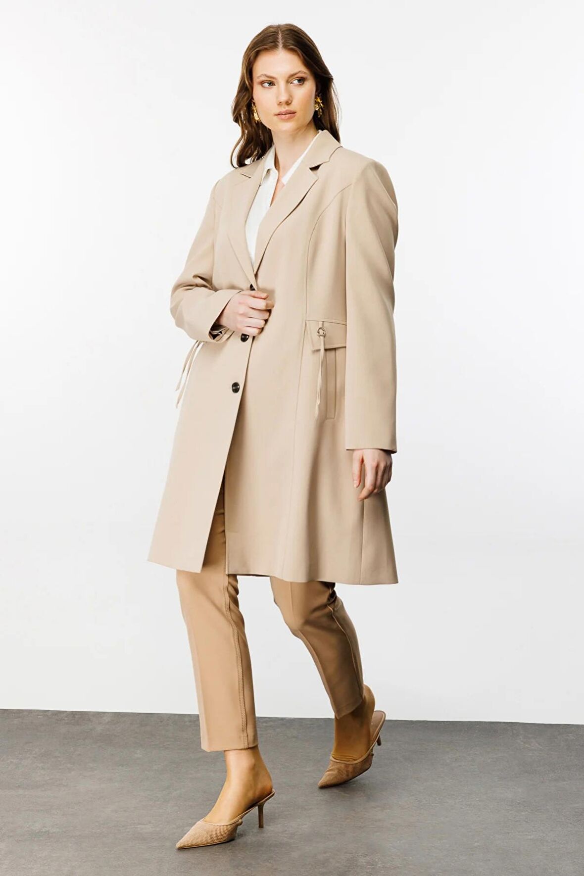 Ekol Büyük Beden Düğmeli Camel Kadın Pardösü 24EKL06542