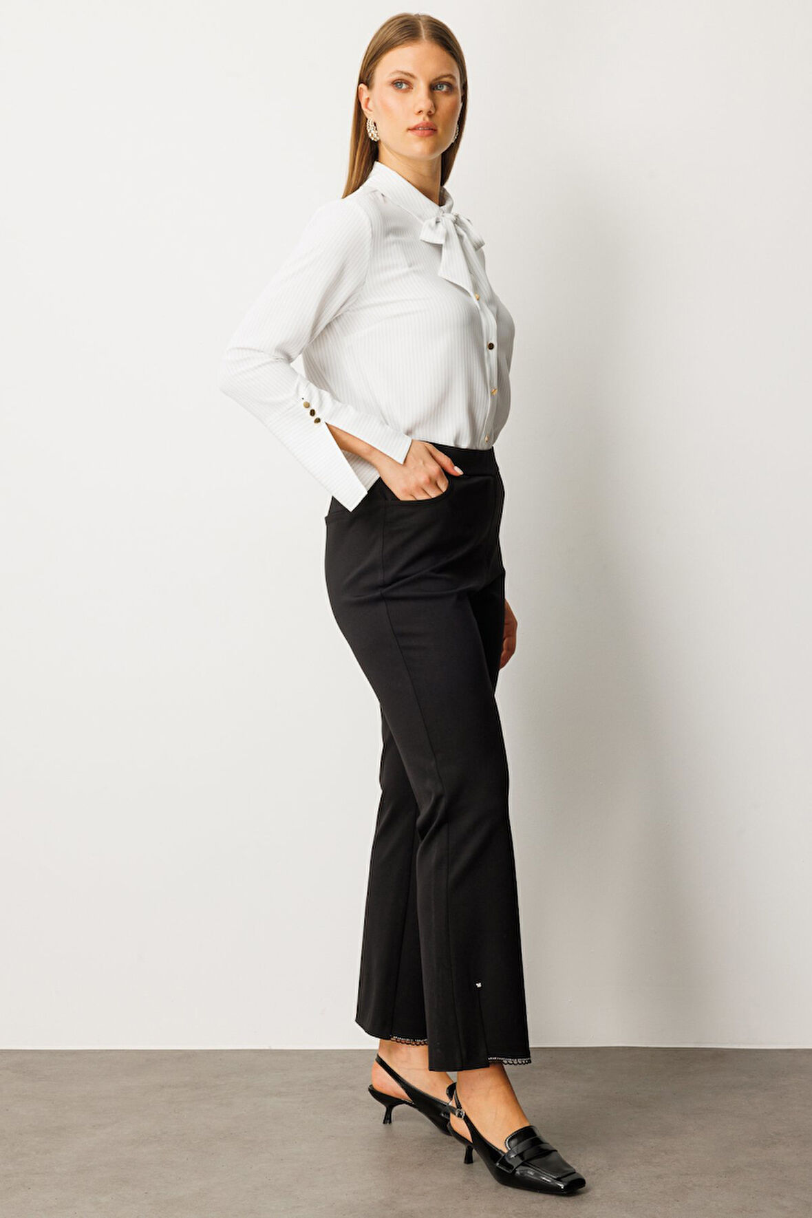 Ekol Kadın Büyük Beden Paçası Taşlı Dantelli Pantolon 1091 Siyah