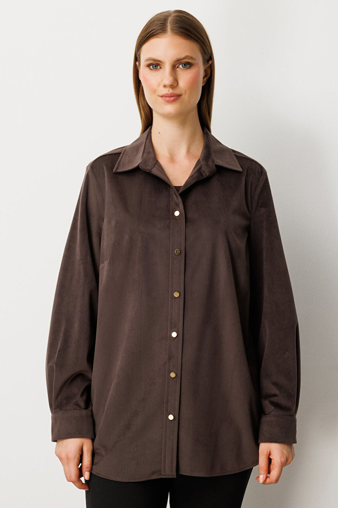 Ekol Kadın Büyük Beden İnce Fitilli Kadife Gömlek 3545 Kahverengi