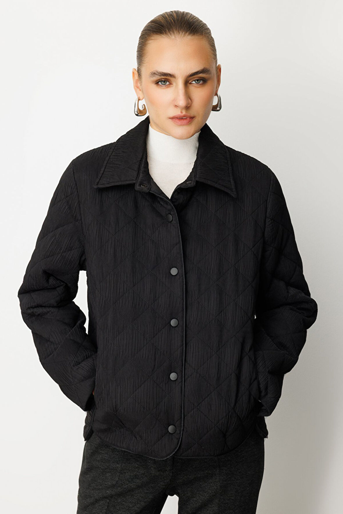 Ekol Kadın Dokulu Çıtçıtlı Mont 6501 Siyah