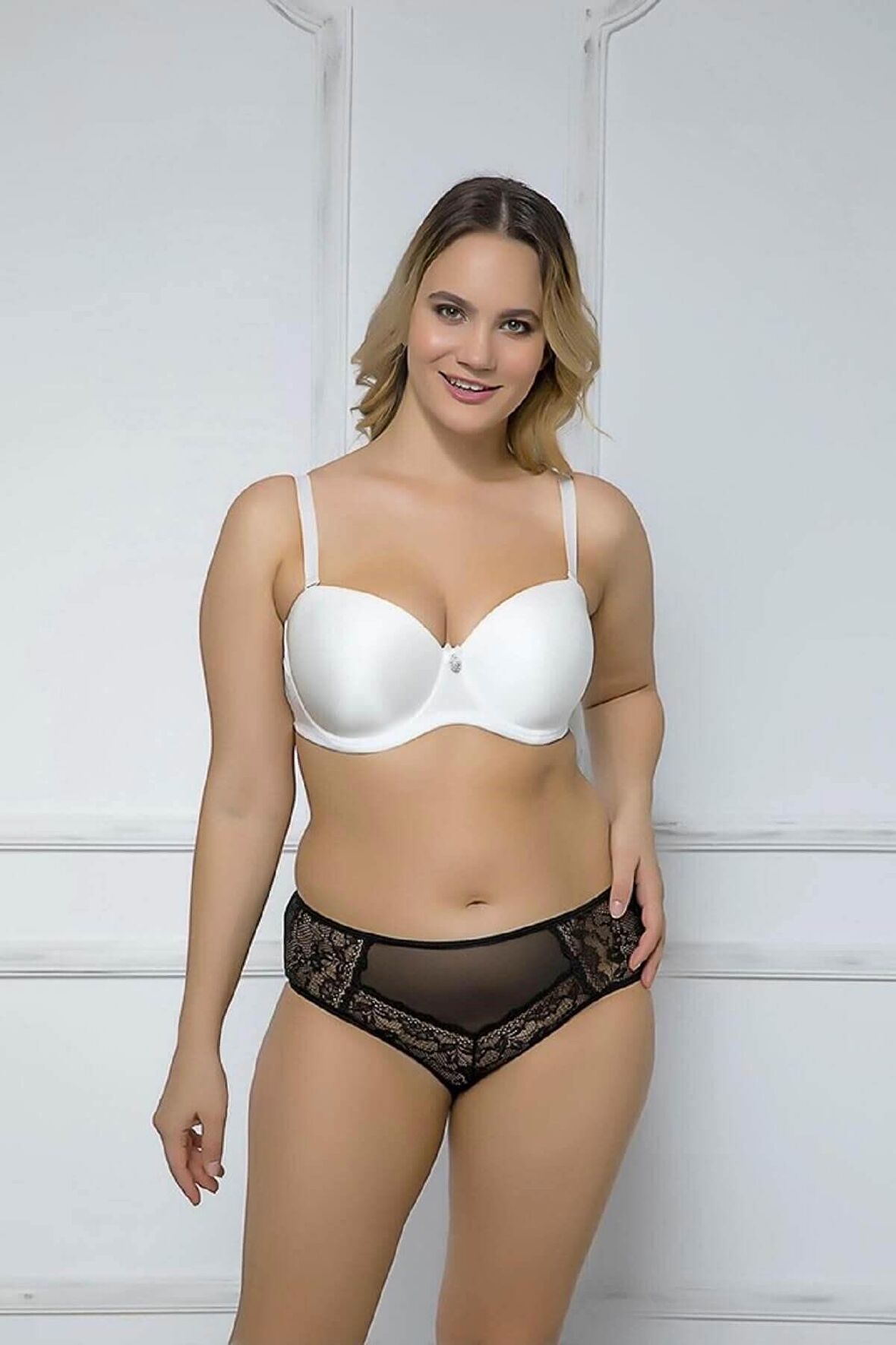 Moonlight 2134 Soft Cup Balenli Straplez Toparlayıcı Sütyen