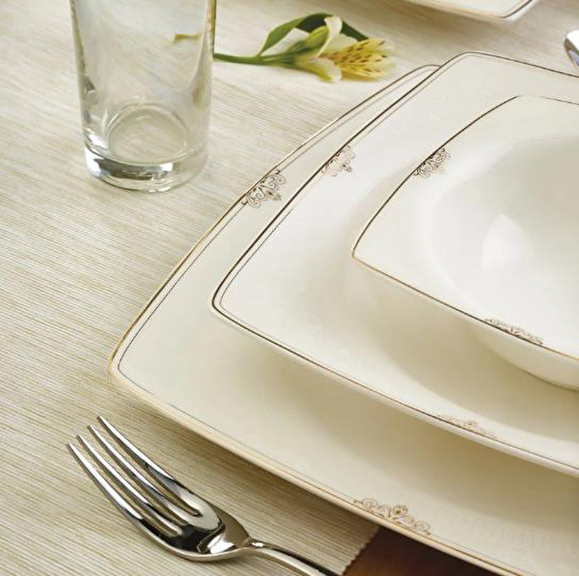 Emsan Yemek Takımı 60 Parça Fıne Bone Estiva Gold Em89