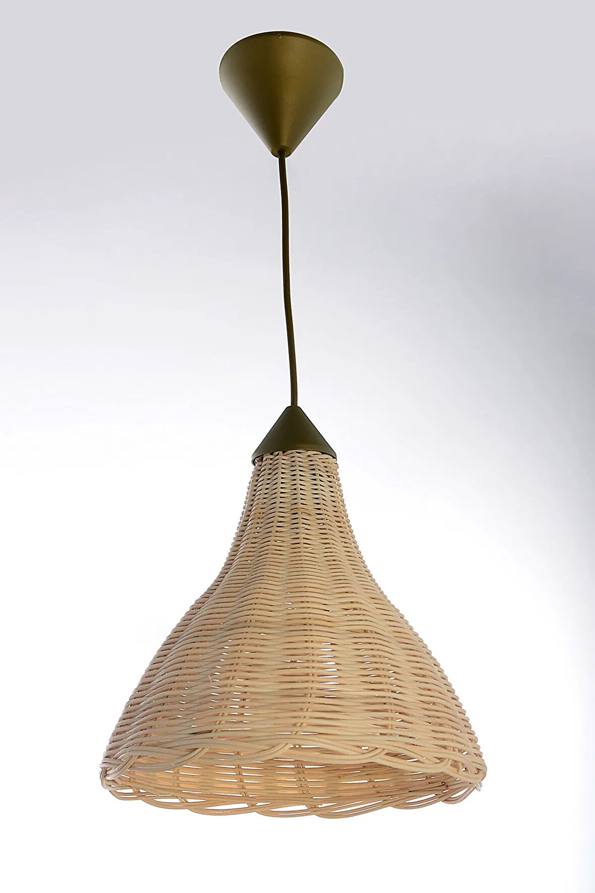 Bambu Eskitme Renkli, Hasır Şapkalı, Sarkıt Avize, Bambu 01