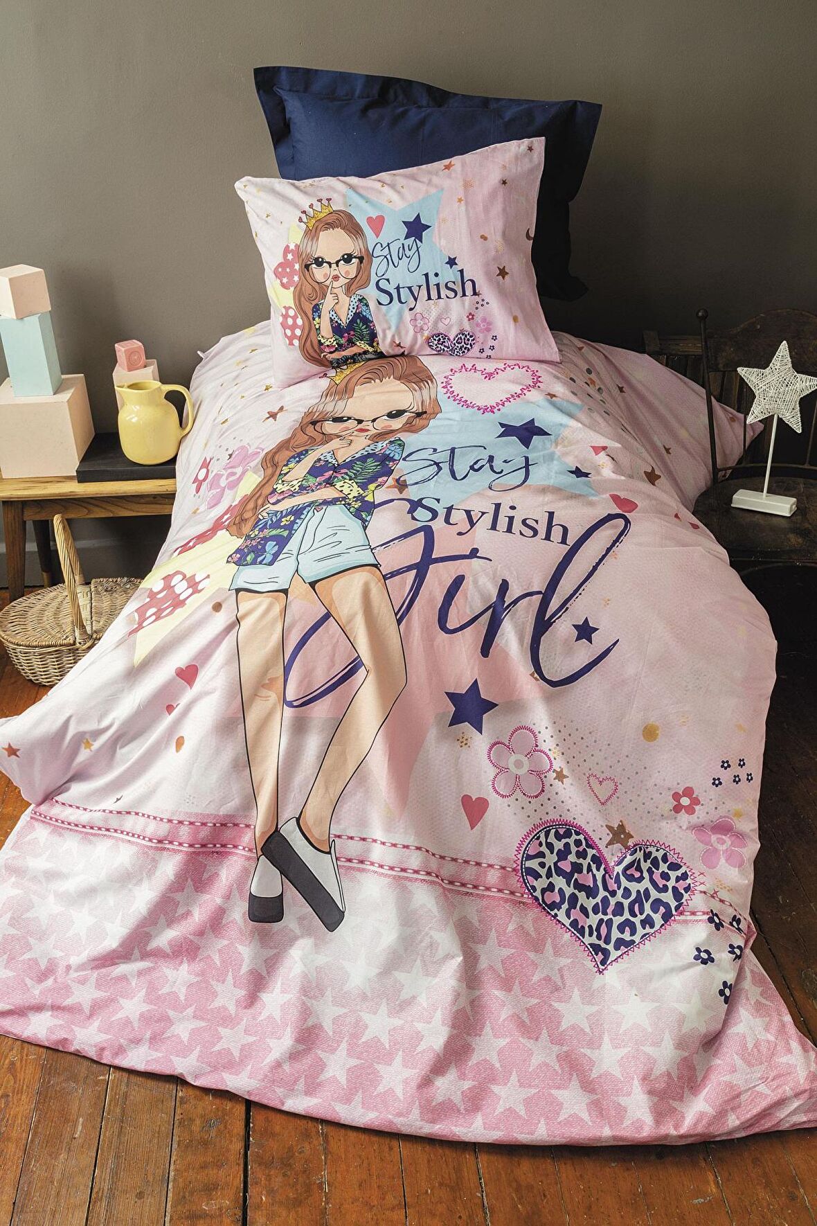 İssimo Home Stylish Girl 145 TC Çizgi Kahraman Ranforce Çocuk Nevresim Takımı