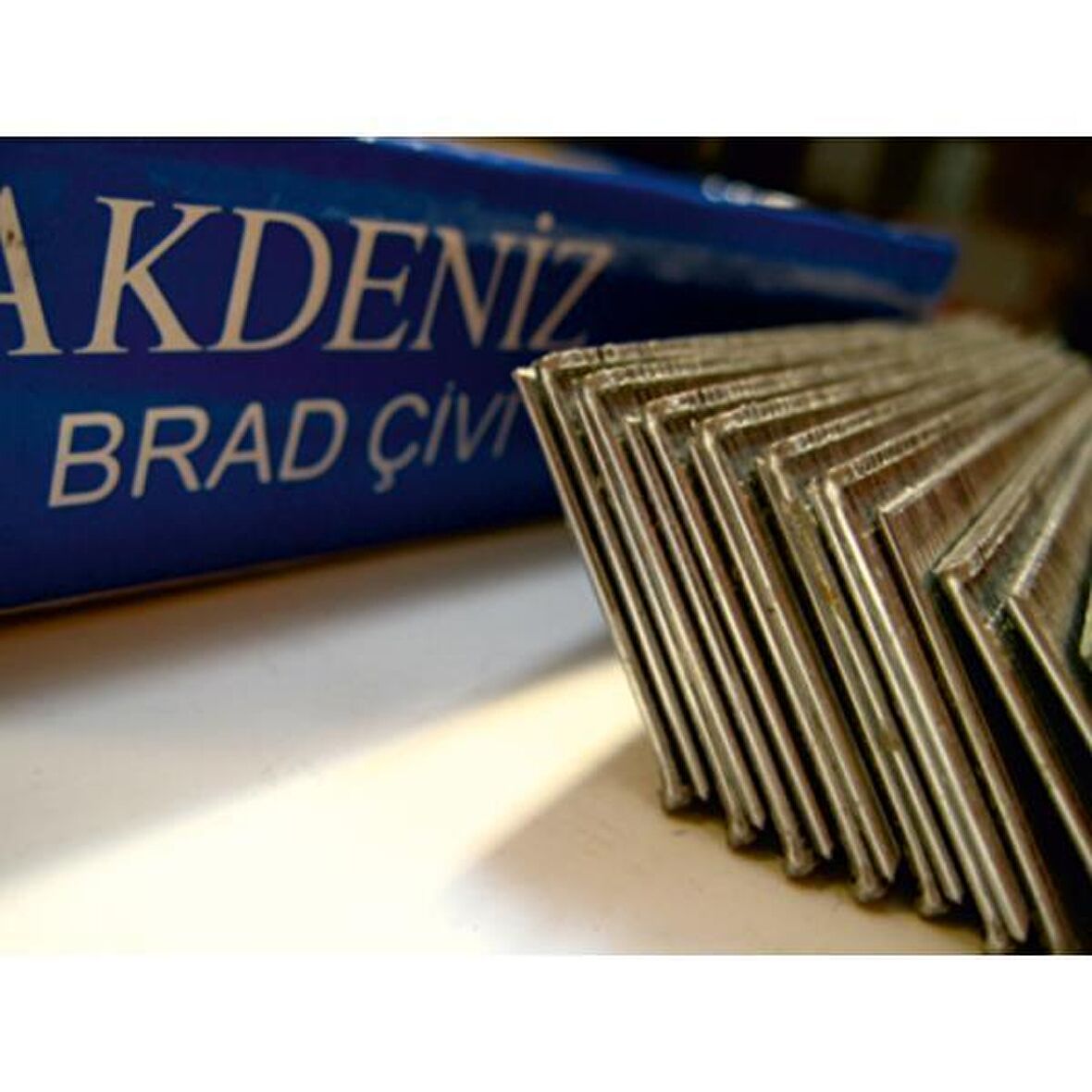 Akdeniz Çivi Brad 18Ga Başlı 18X35 1 PK: 5000 Adet