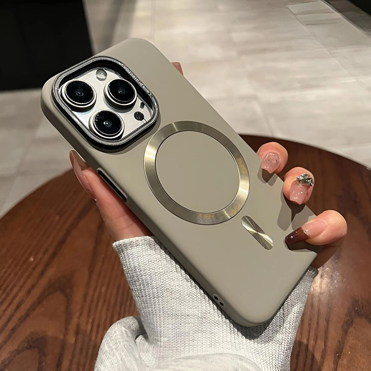 Iphone 16 ProMax Uyumlu Lens Koruma Hediyeli Mat MagSafe Özellikli Kılıf