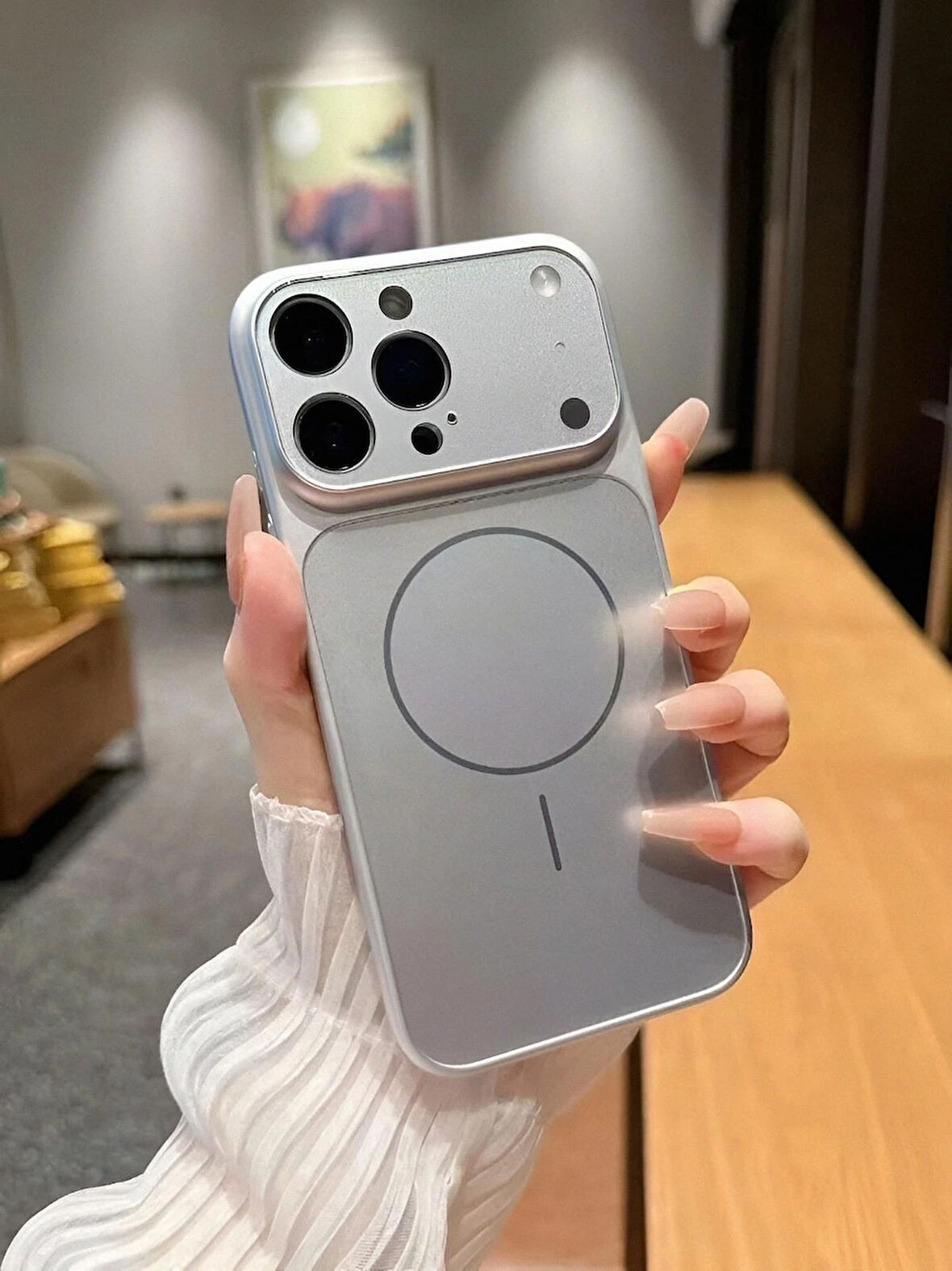 iPhone 16 Uyumlu MagSafe Özellikli 17 Görünümlü Kamera Korumalı ''AG Glass'' Premium Kılıf