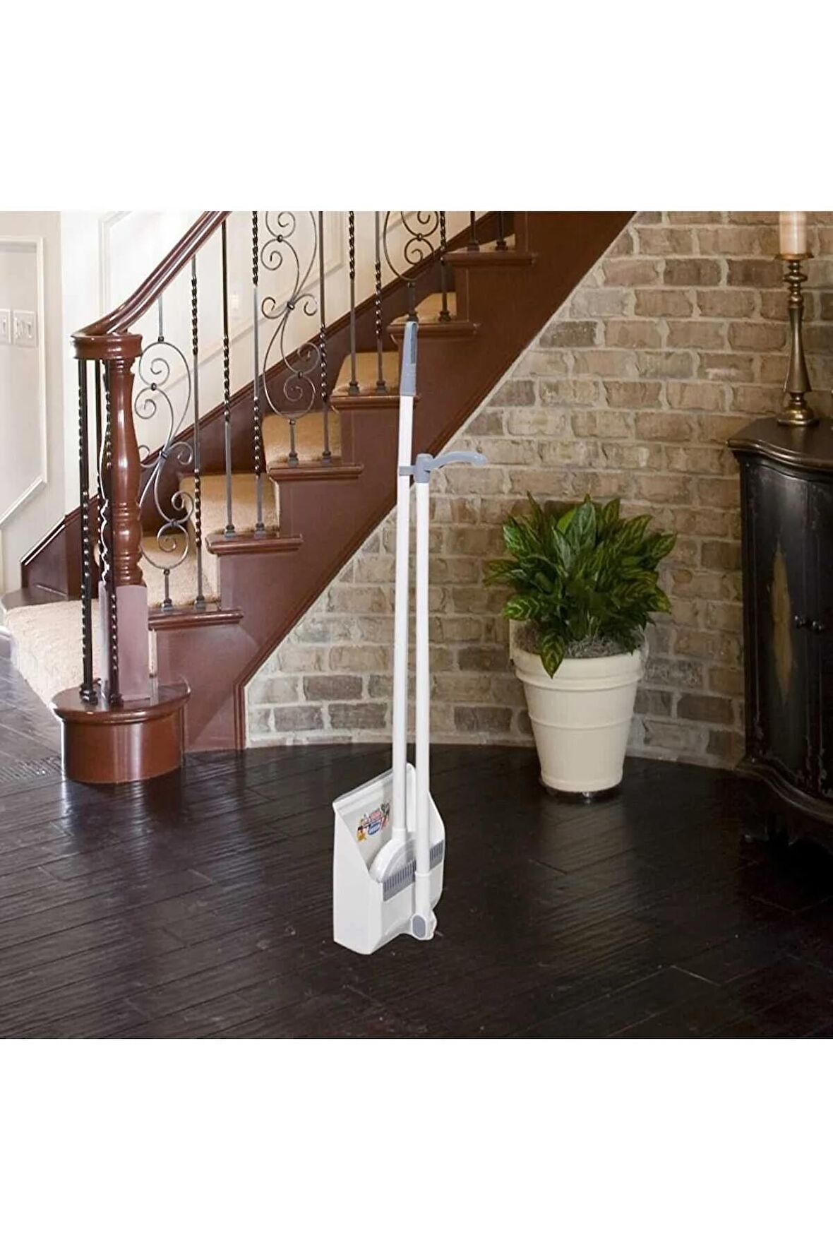 MAGIC BRUSH DUSTPAN KATLANIR FIRÇALI HAZNELİ YENİ NESİL FARAŞ TAKIMI 12 ADET