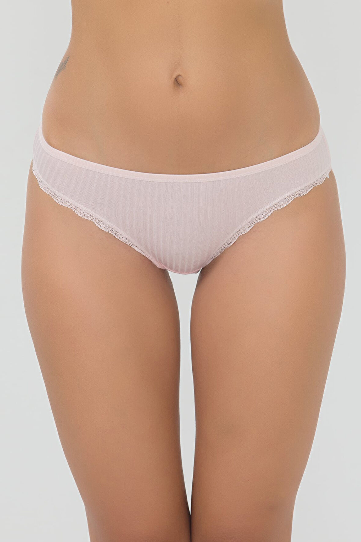 Kadın Dantel Detaylı İnce Çizgili Külot