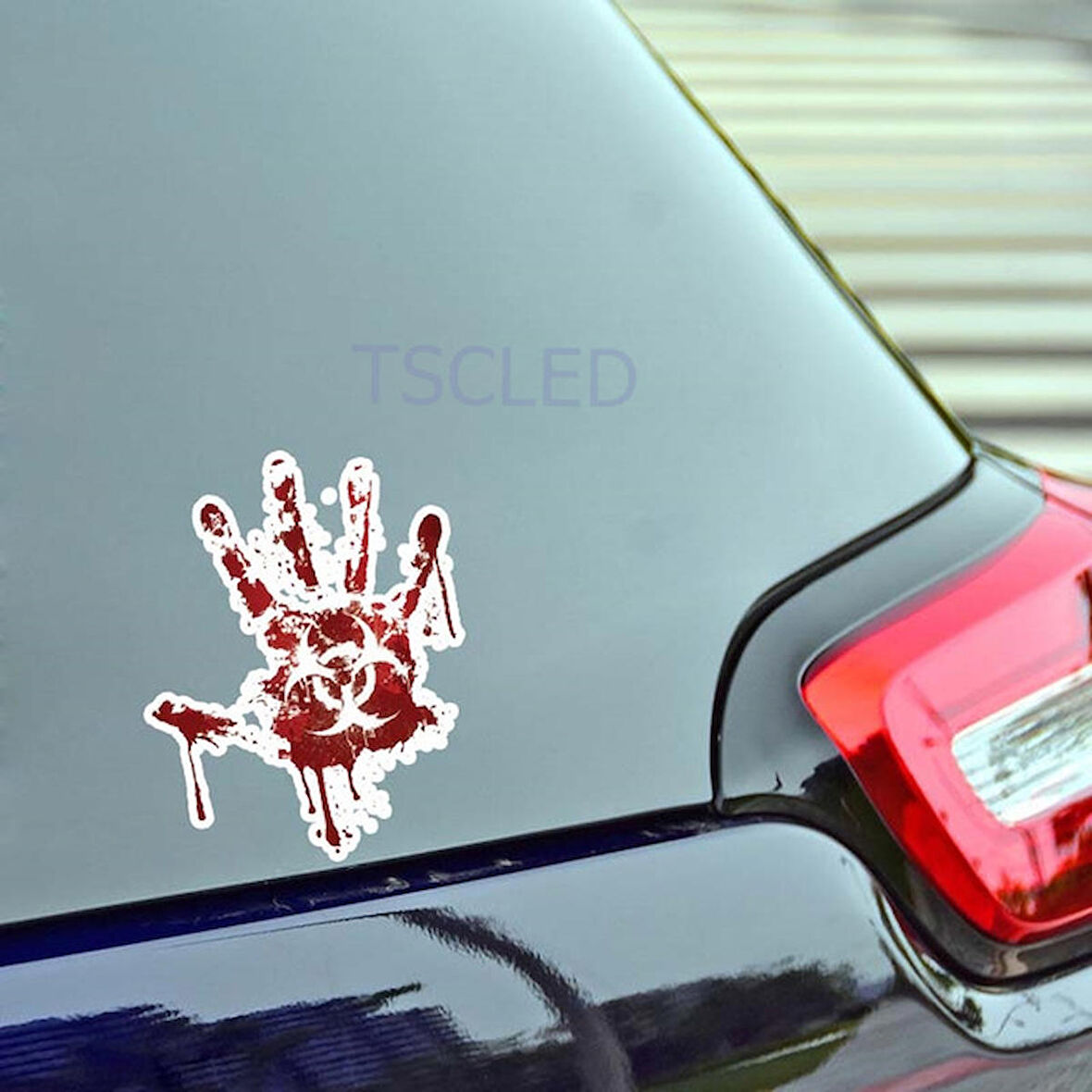 Kanlı EL Araba Sticker Yapıştırma