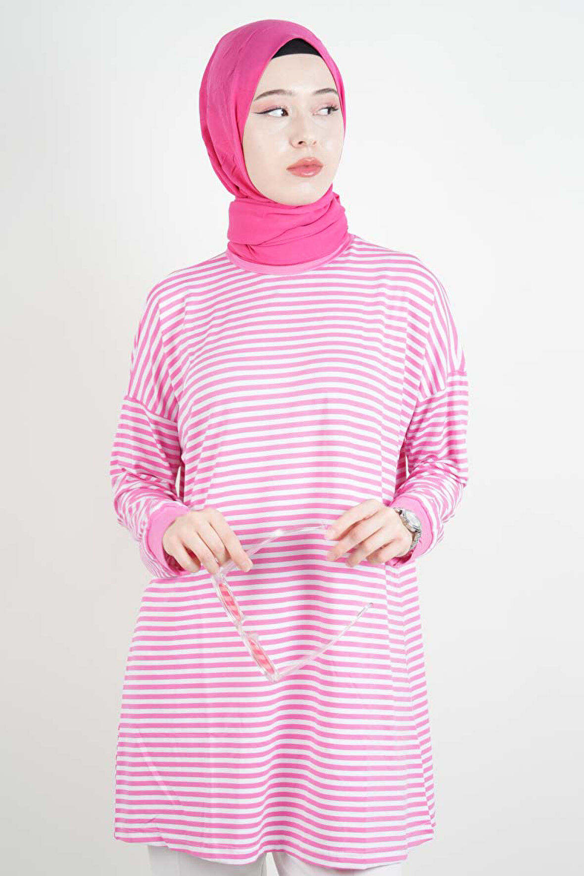 Tesettür Tunik İnce Çizgili Penye Tunik Açık Pembe