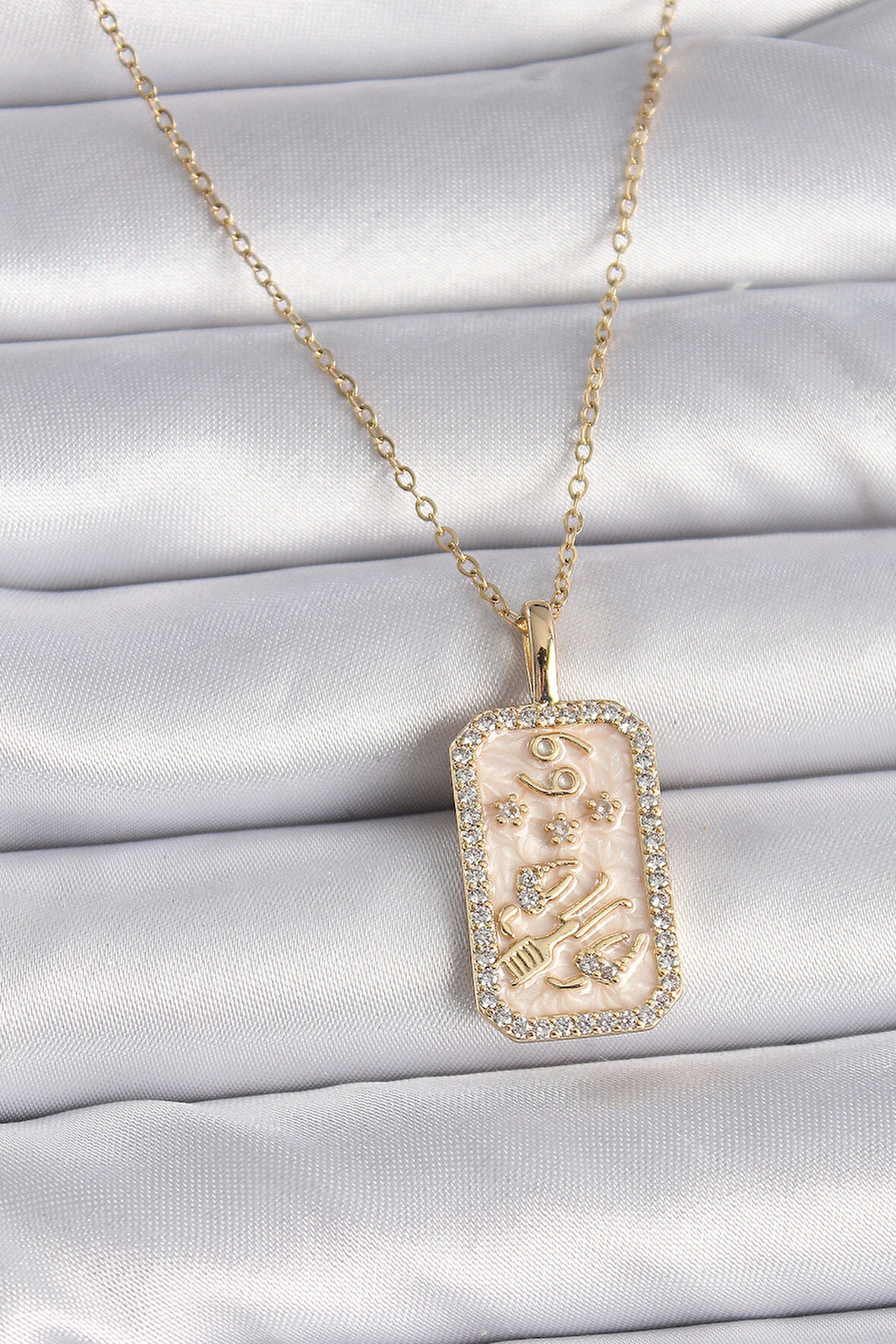 HediyeMarketim  Çelik Gold Renk Zincir Yengeç Burcu Zirkon Taşlı Kadın Kolye