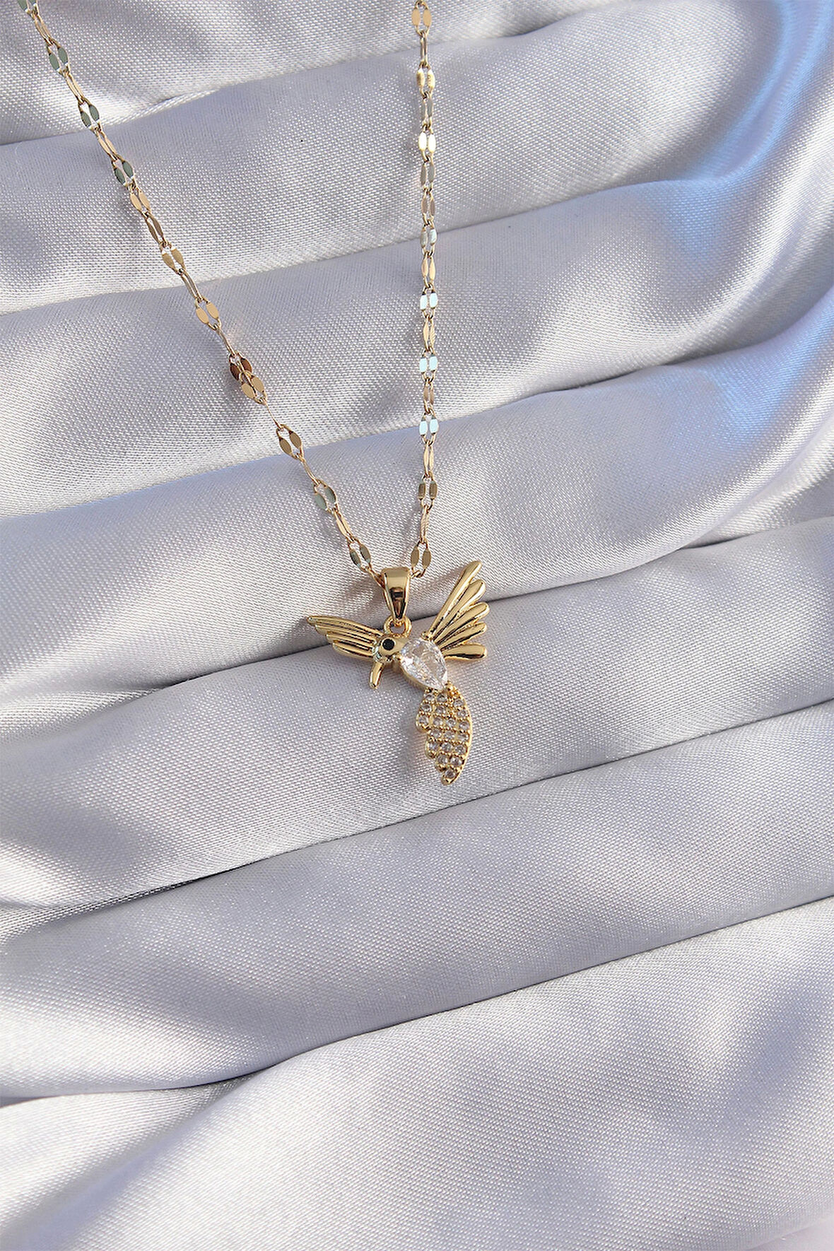 HediyeMarketim  Çelik Zincir Gold Renk Zirkon Taşlı Anka Kuşu Figürlü Kolye