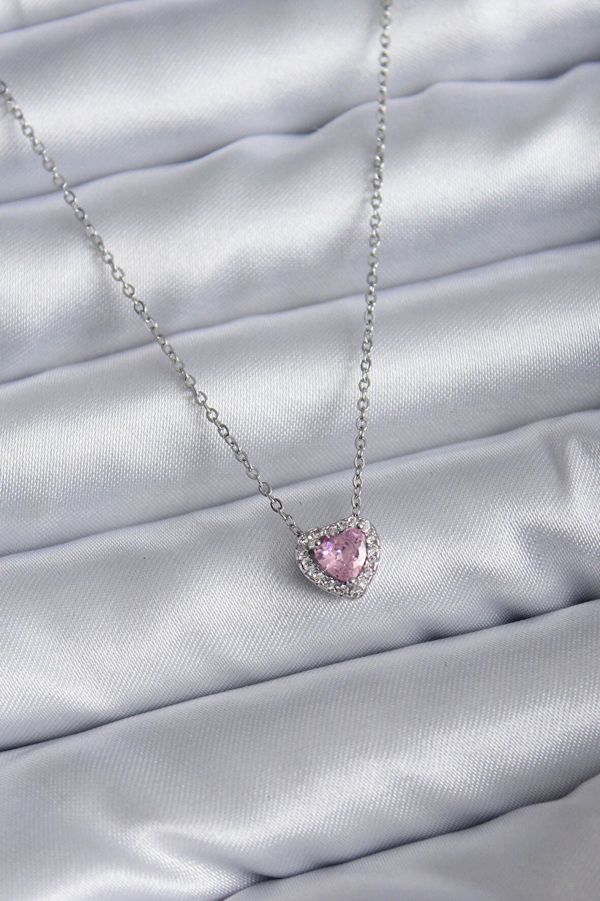 HediyeMarketim  Çelik Zincirli Gümüş Renk Pembe Zirkon Taşlı Charm Kadın Kolye