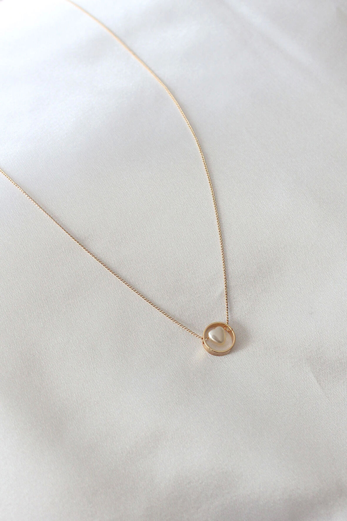 HediyeMarketim Gold Renk Minimal Kalp Figür Kadın Kolye