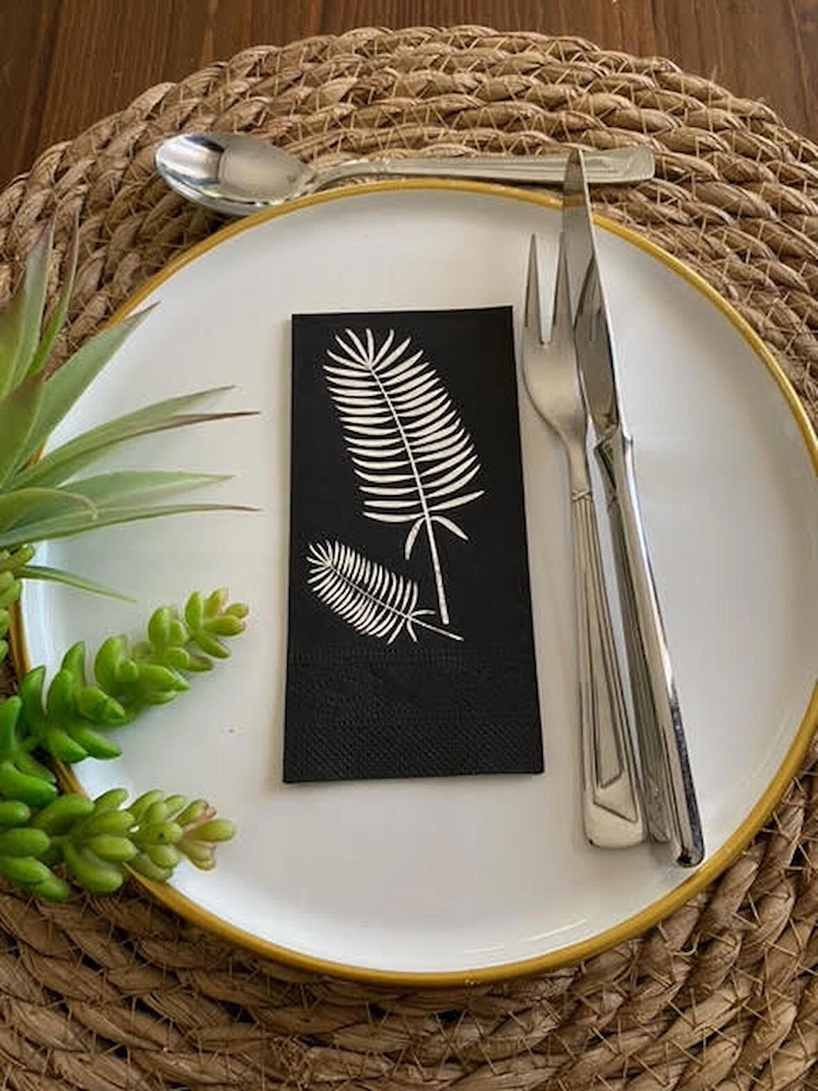 Gümüş Yaldızlı Siyah Palmiye Peçete