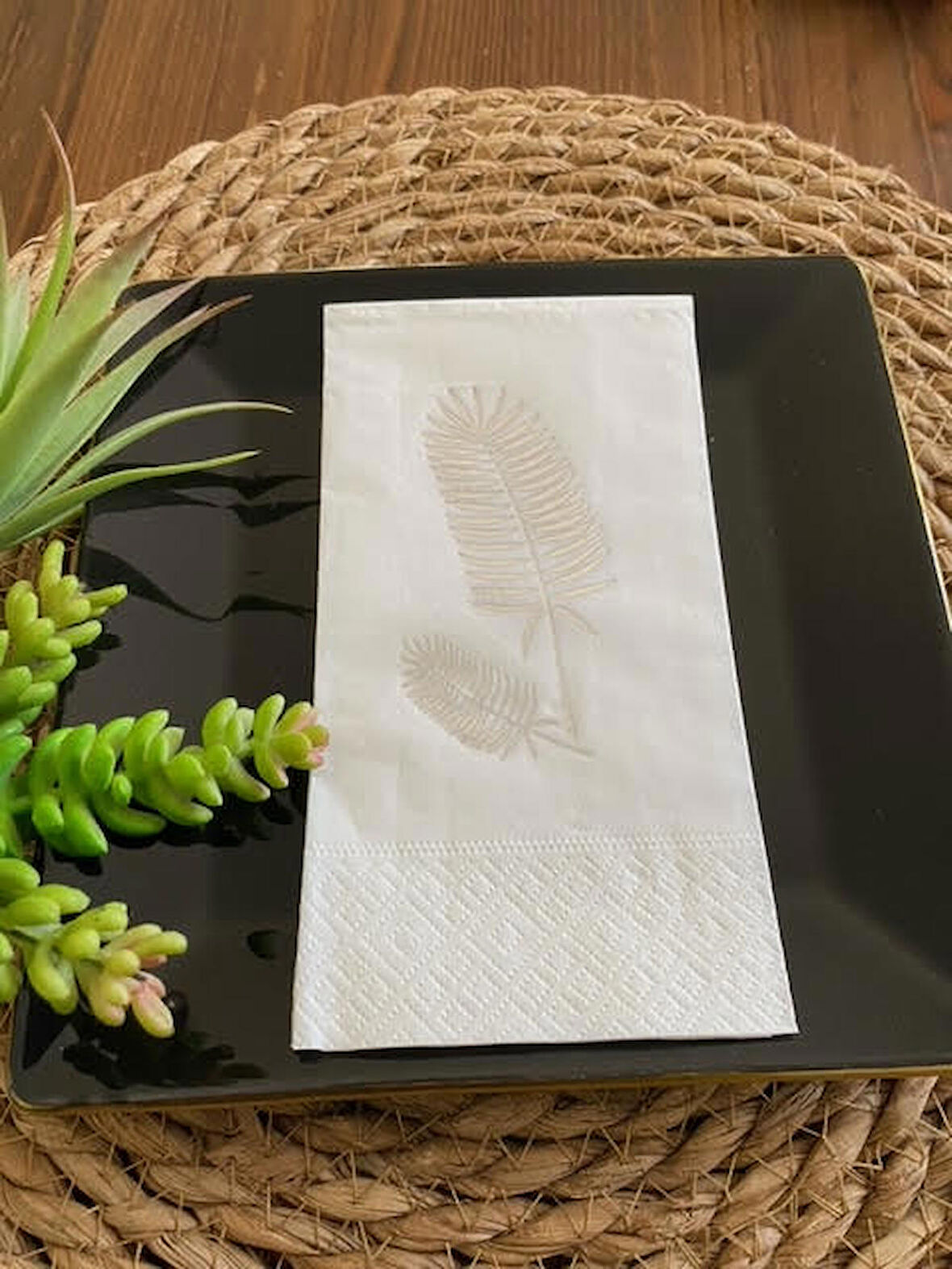 Gümüş Yaldızlı Beyaz Palmiye Peçete