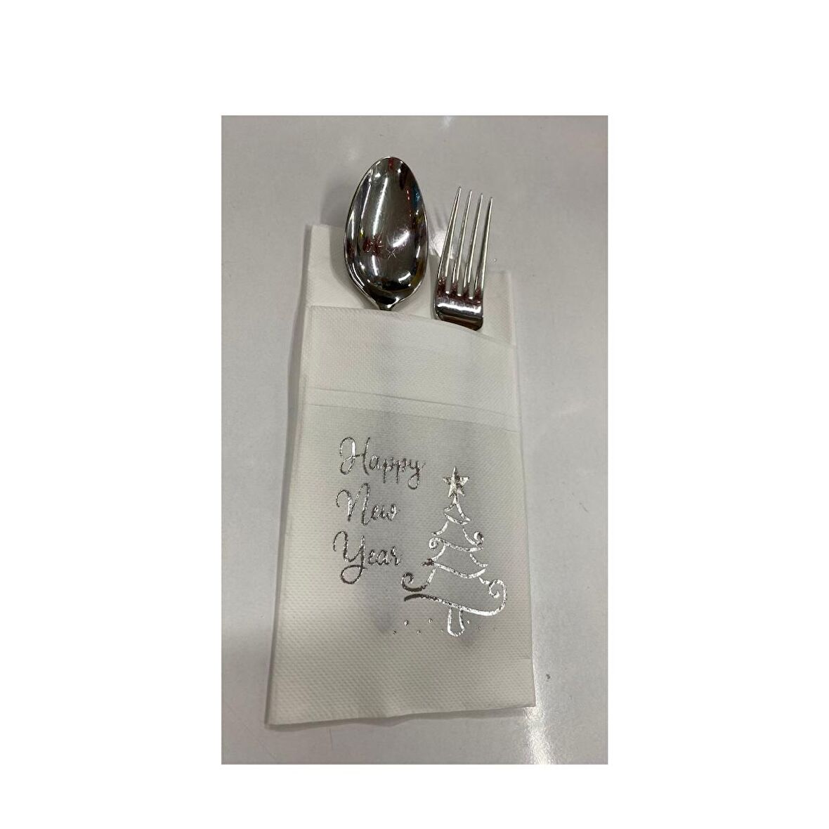 Gümüş Yaldızlı Beyaz Happy New Year Çam Ağacı Cepli Aır Touch Peçete 12 lı 40x40