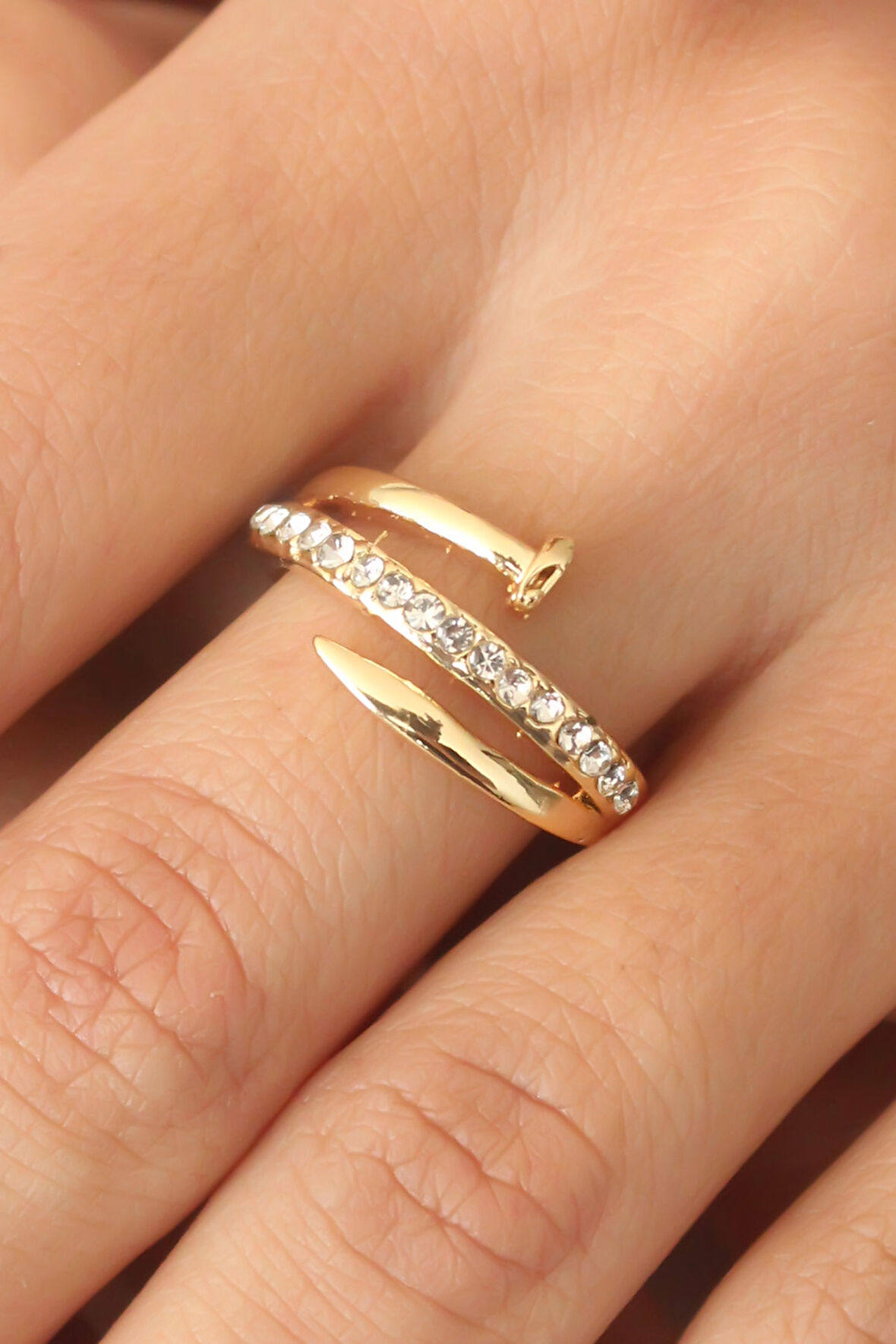 Gold Renk Taşlı Çivi Ayarlanabilir Kadın Yüzük - Lisinya