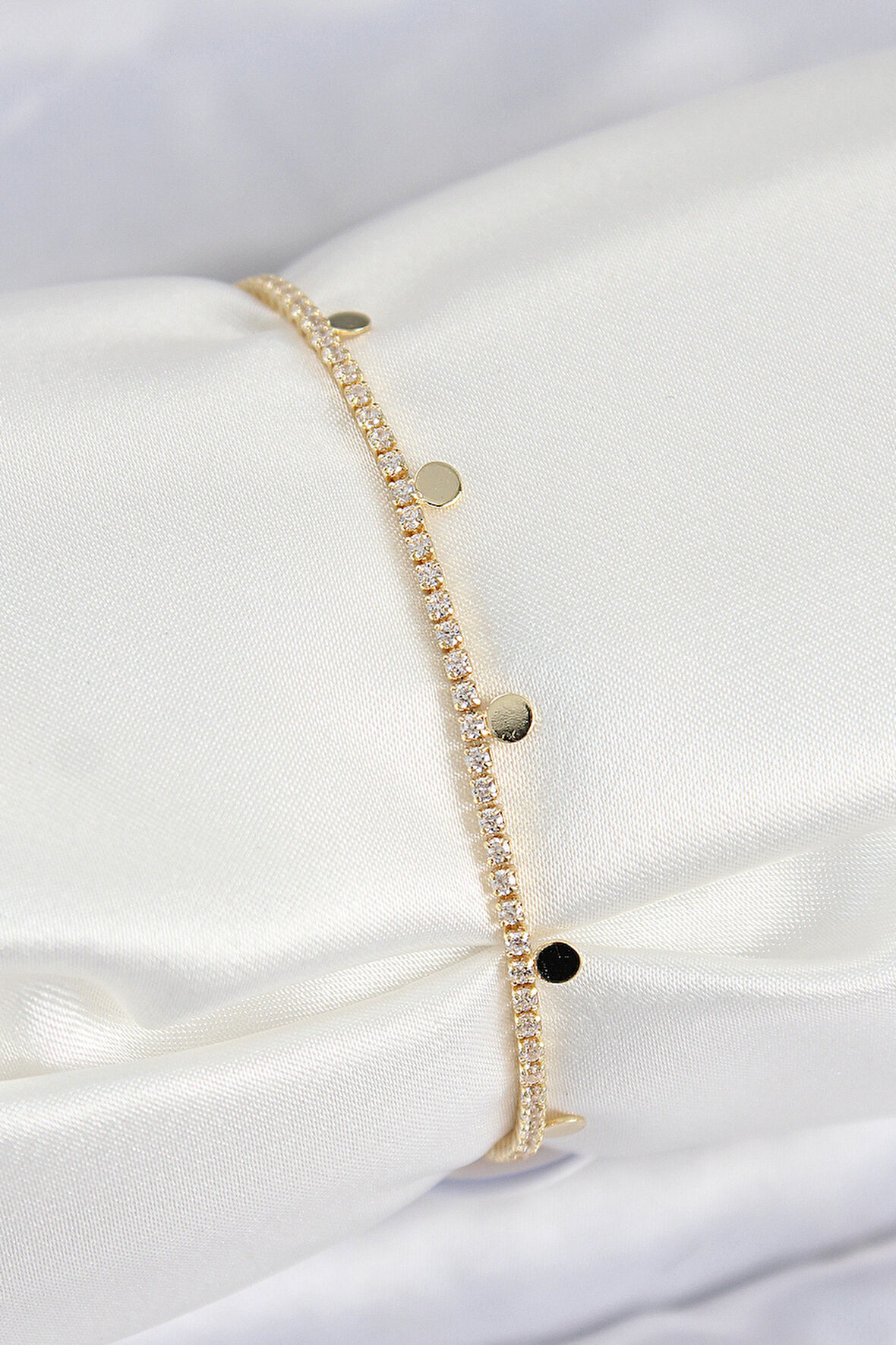 Pirinç Zirkon Taşlı Ezme Zincirli Sıralı Model Gold Renk Kadın Bilekilk - Lisinya