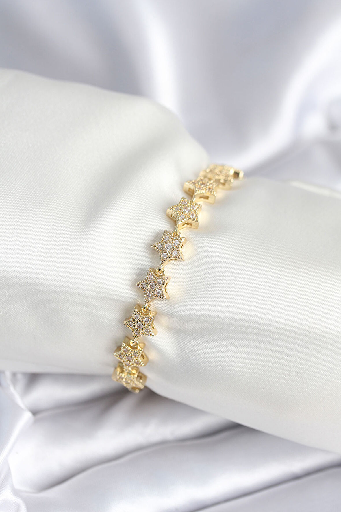 Pirinç Gold Renk Yıldız Model Kadın Bileklik - Lisinya