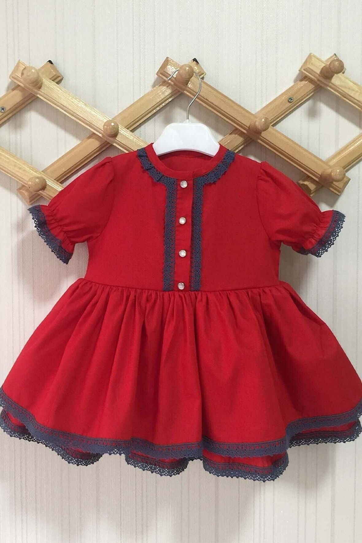 Mavi Dantel Detaylı Kırmızı Kız Çocuk Bebek Poplin Elbise