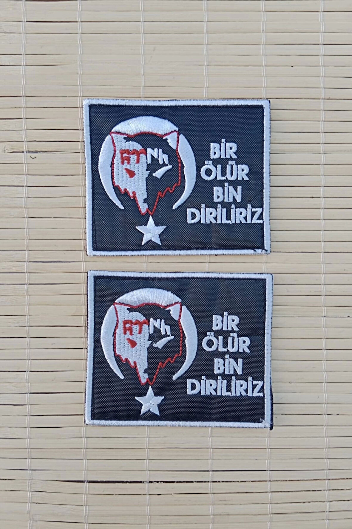 bir olur bin diriliriz siyah zemin beyaz nakis islemeli arma pec patch