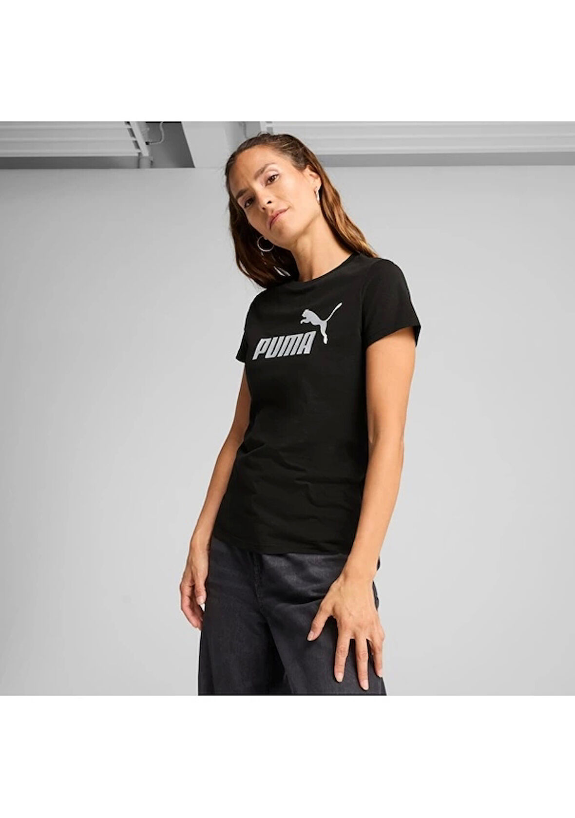 Puma Essentials Kadın Siyah Tişört 63153601