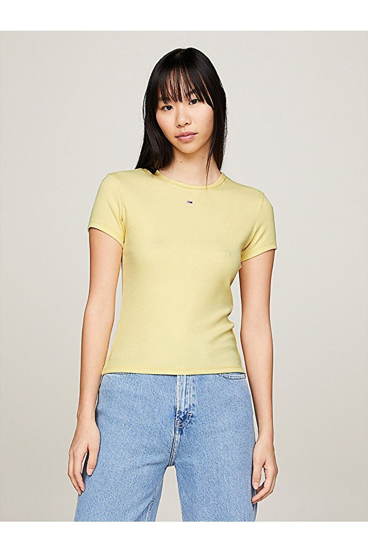 KADIN TJW SLIM ESSENTIAL T-SHIRT TOMMY JEANS