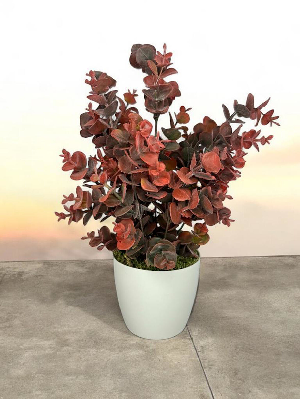 Yapay Çiçek Beyaz Saksıda Okaliptus Şimşir Demeti Pudralı Pastel Bordo Dekoratif Yapay Bitki
