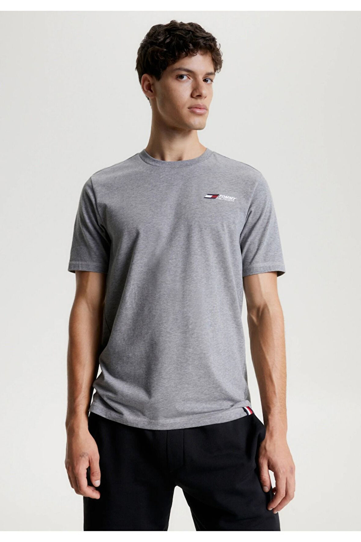 ESSENTIAL KÜÇÜK LOGO - Basic Tişört