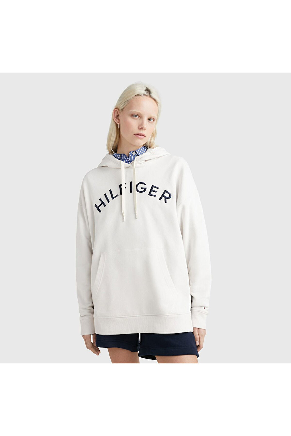 Logo Nakışlı İşlemeli Rahat Kesim Sweatshirt