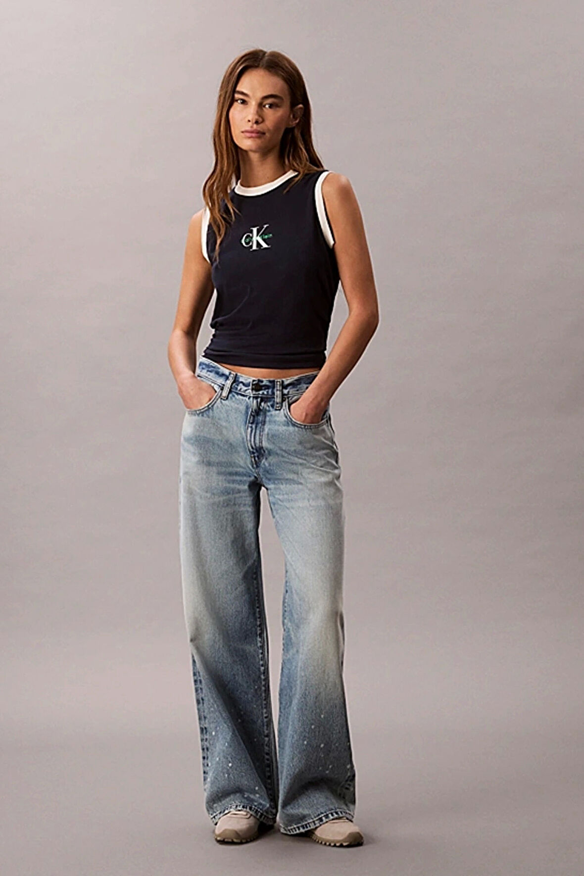 Calvin Klein Jeans Kadın CK Logolu Kolsuz Mavi T-shirt LV047C852G-CEF