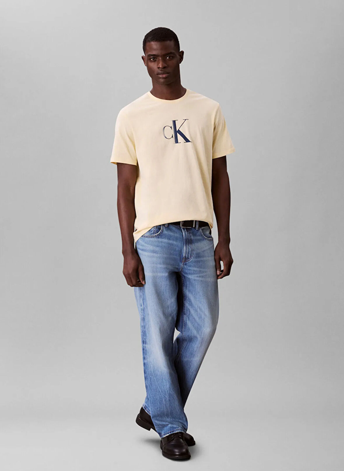 Calvin Klein Jeans Bisiklet Yaka Baskılı Sarı Erkek T-Shirt LV04RC857GRM9 SS CENTER MONOGRAM EU