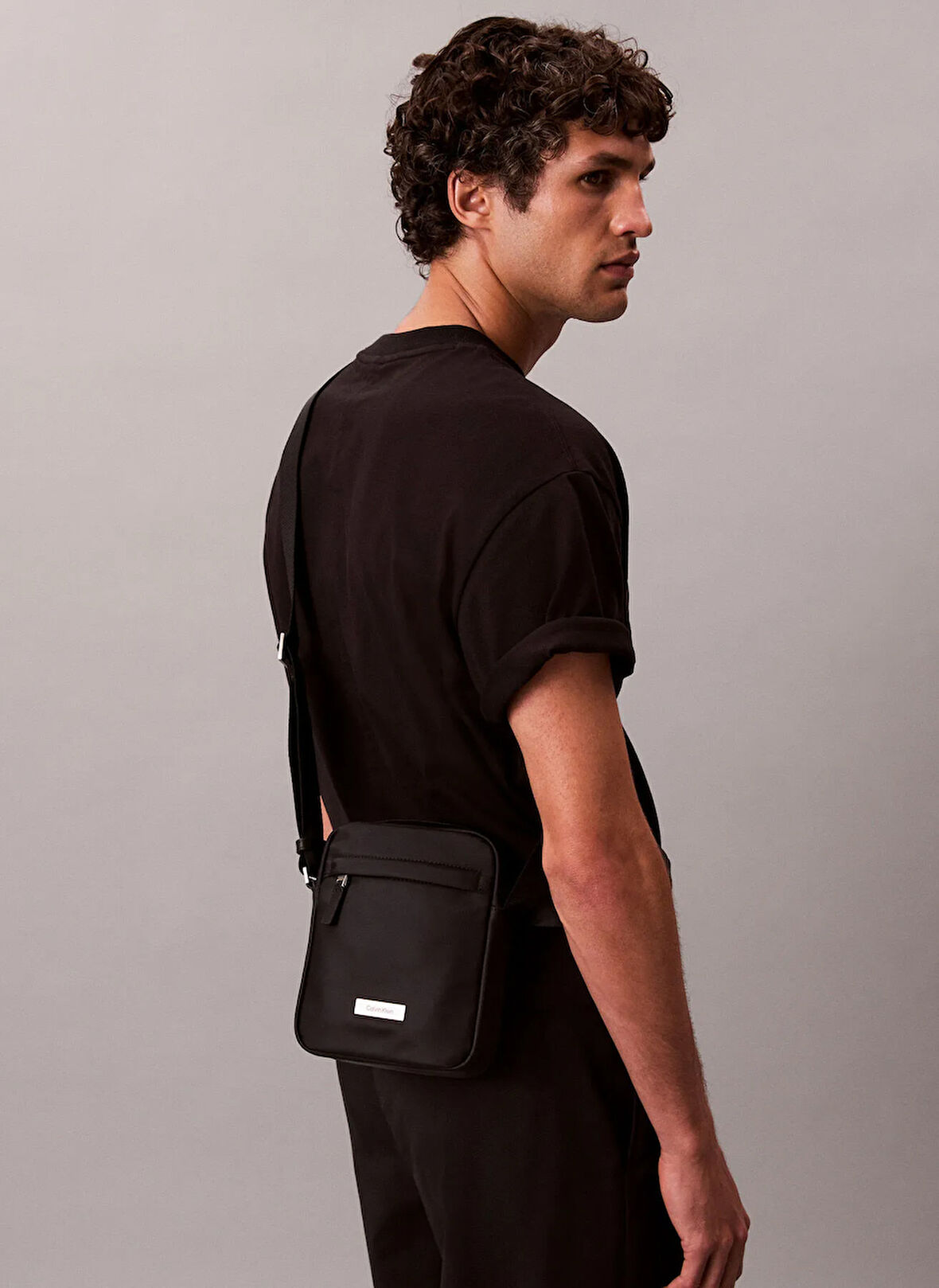 Calvin Klein Siyah Erkek Postacı Çantası SLEEK REPORTER